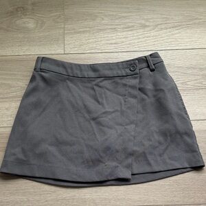 Hollister Charcoal Mid-Rise Skirt